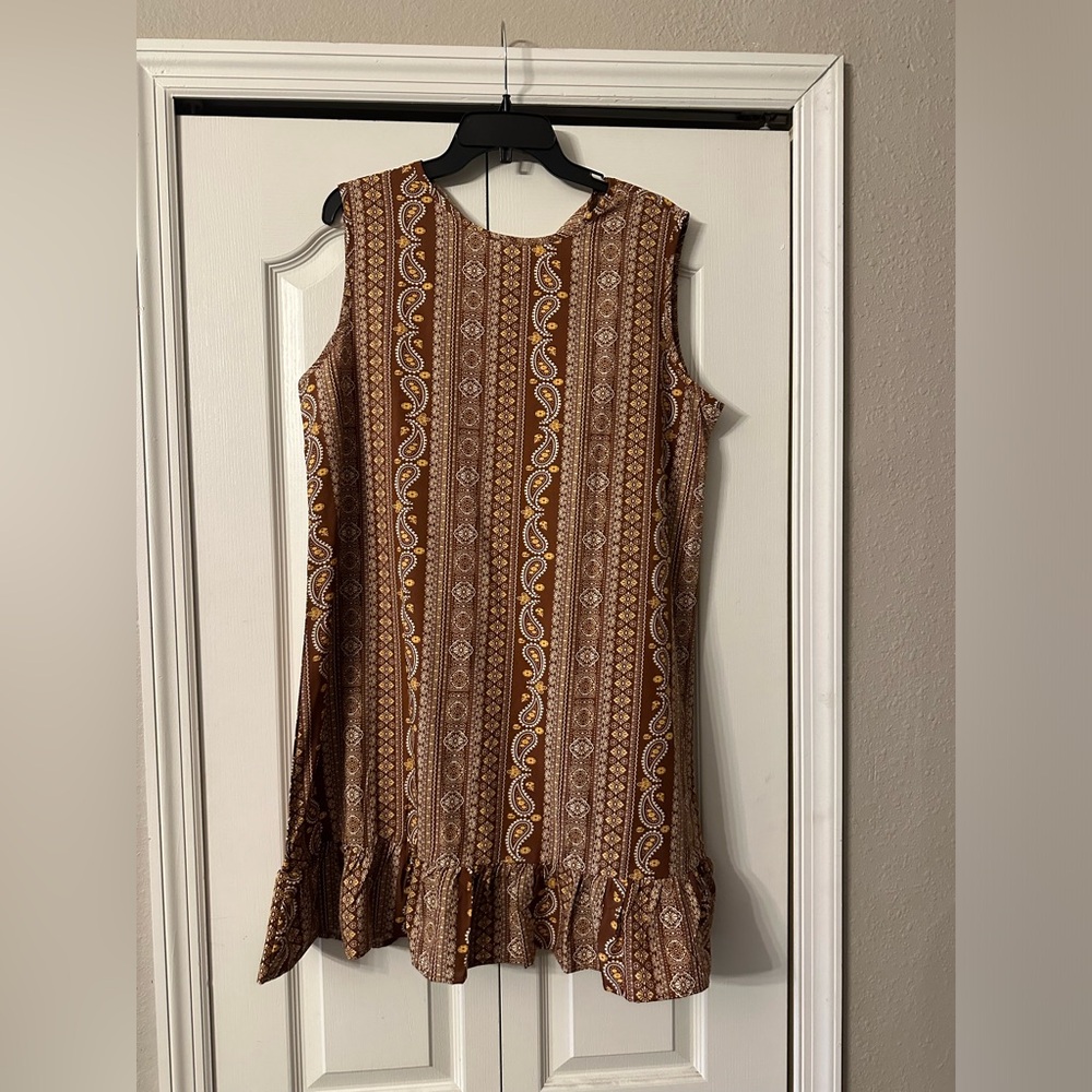 Brown dress never worn size L